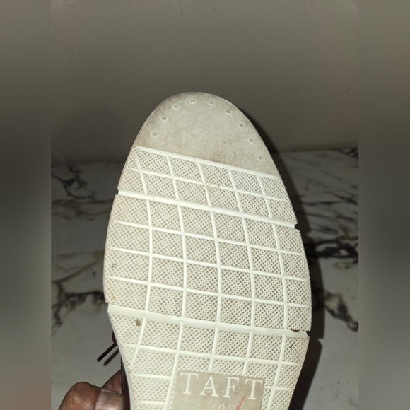 TAFT Mens Shoes, Size 10, Rtls For $345.00 Asking $150.00 - Picture 7 of 11